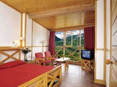 Hills & Backwaters With Abad