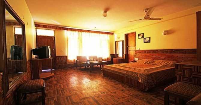 Hills & Backwaters With Abad