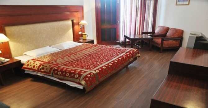 Hills & Backwaters With Abad