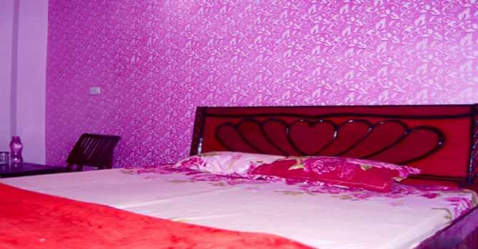 Hills & Backwaters With Abad