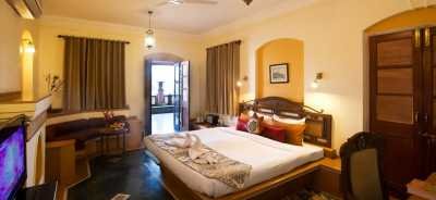 Hills & Backwaters With Abad