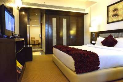 Hills & Backwaters With Abad