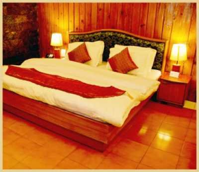 Hills & Backwaters With Abad