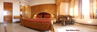 Hills & Backwaters With Abad